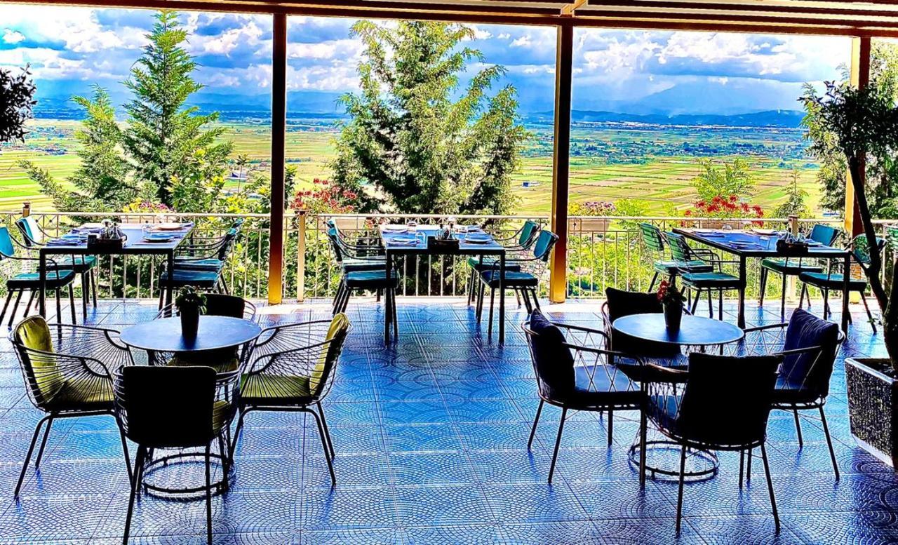 Ardenica Boutique Hotel Lushnjë Extérieur photo