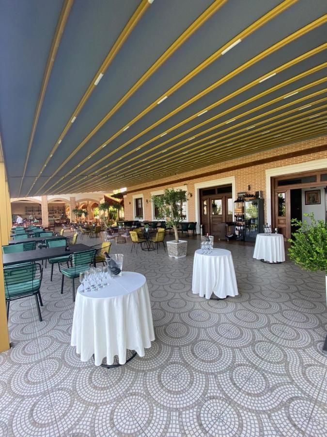 Ardenica Boutique Hotel Lushnjë Extérieur photo