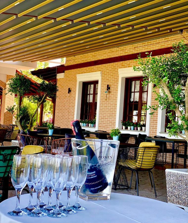 Ardenica Boutique Hotel Lushnjë Extérieur photo