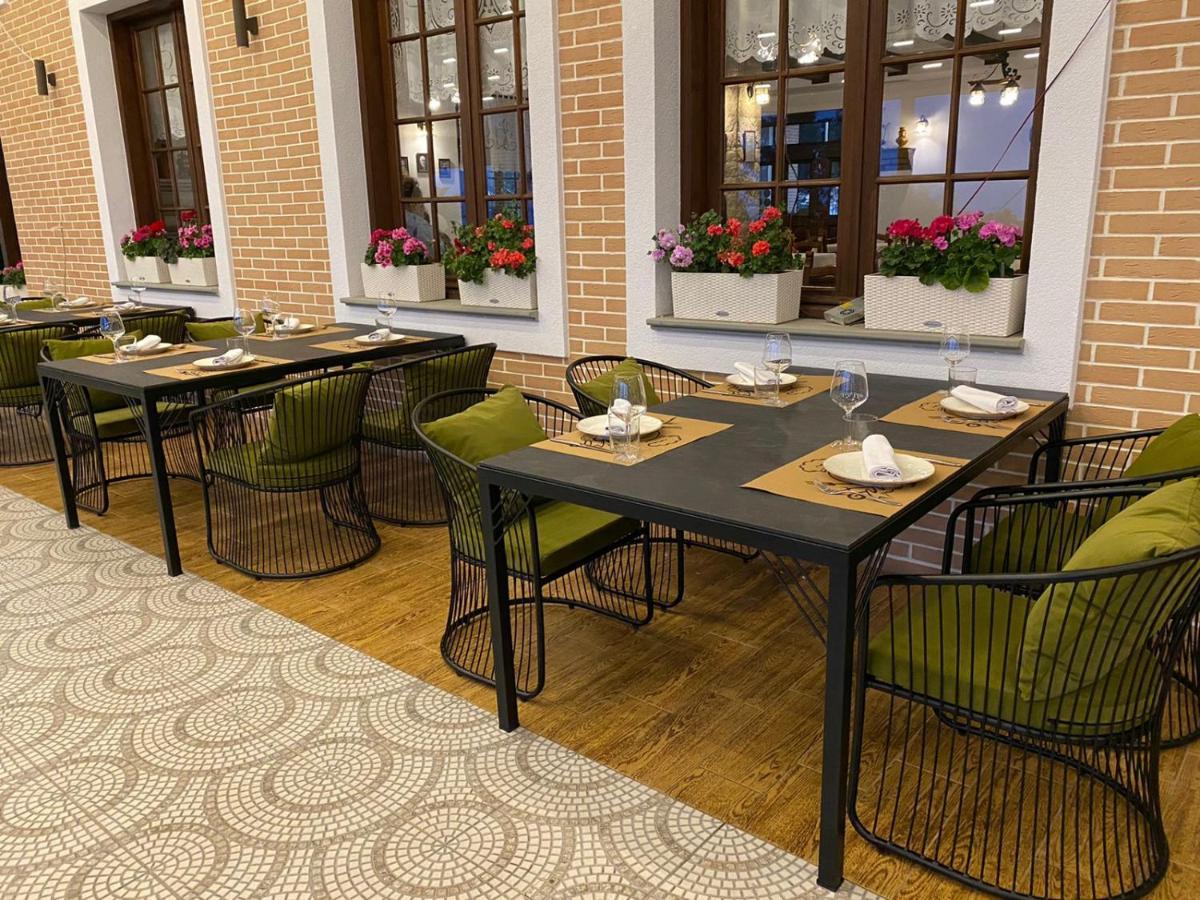 Ardenica Boutique Hotel Lushnjë Extérieur photo